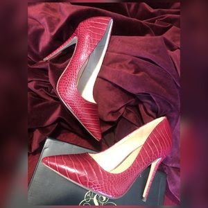 ❣️ Pretty in Red Heels ❣️